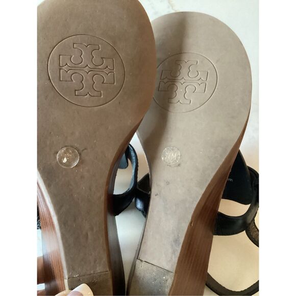 Tory Burch Black Leather Thong Sandal Sz 7.5 Wedge Heel - Picture 7 of 8